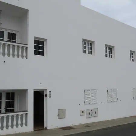Apartamentos Orzola *