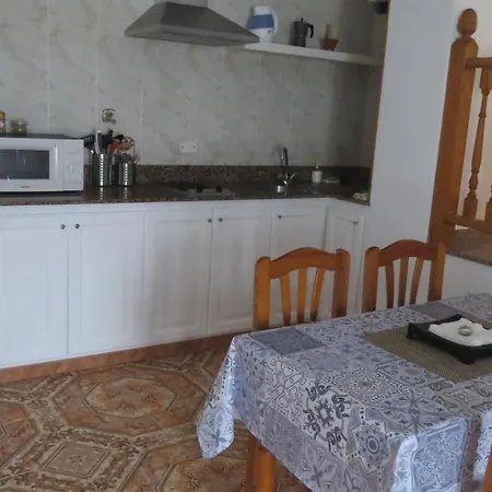 Apartamentos Orzola Апартаменты Орсола