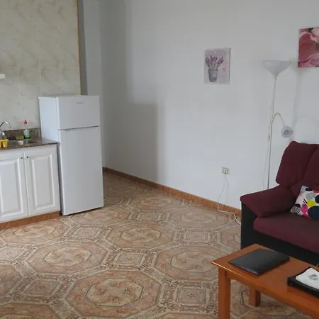 Apartamentos Orzola Апартаменты *
